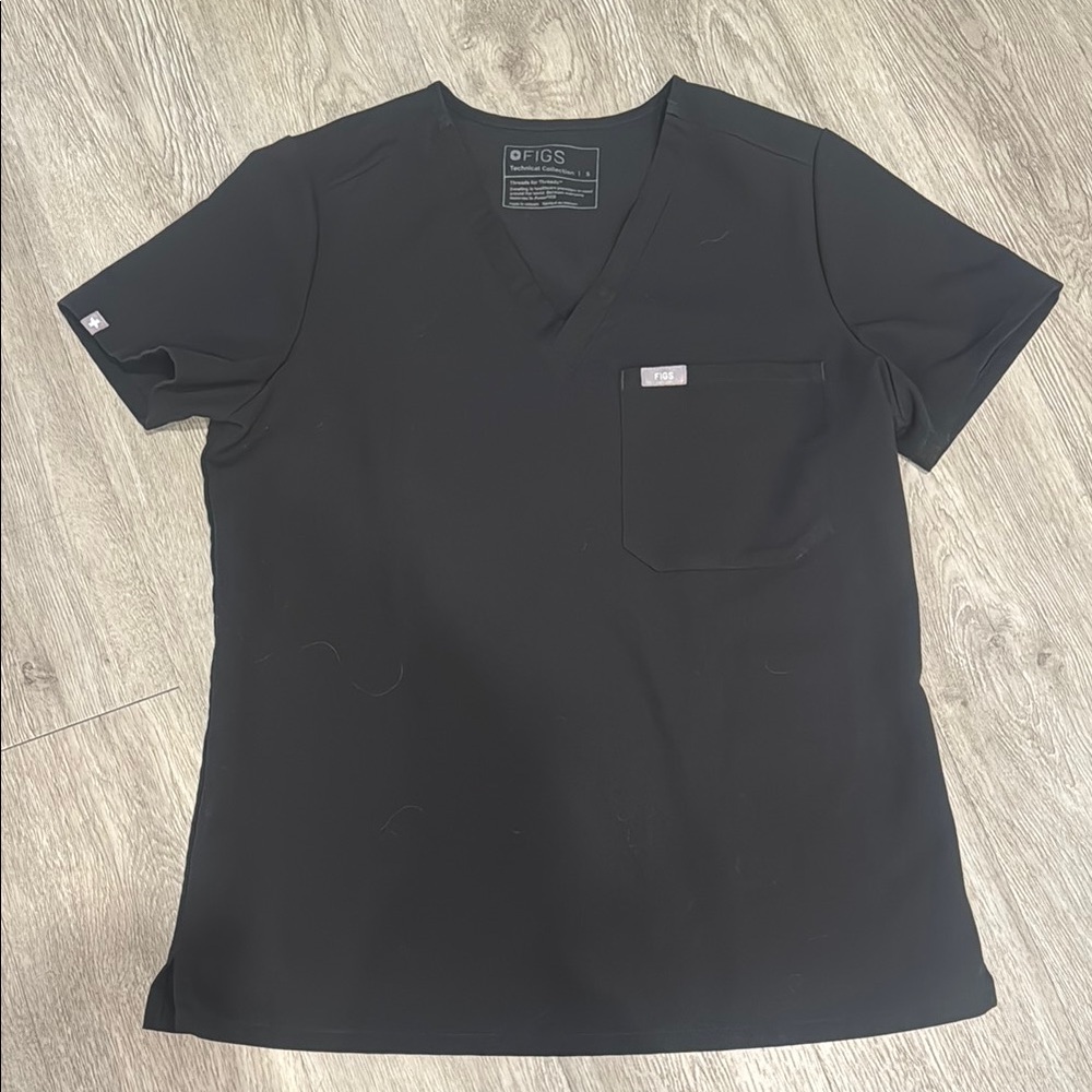 FIGS Catarina one pocket scrub top
